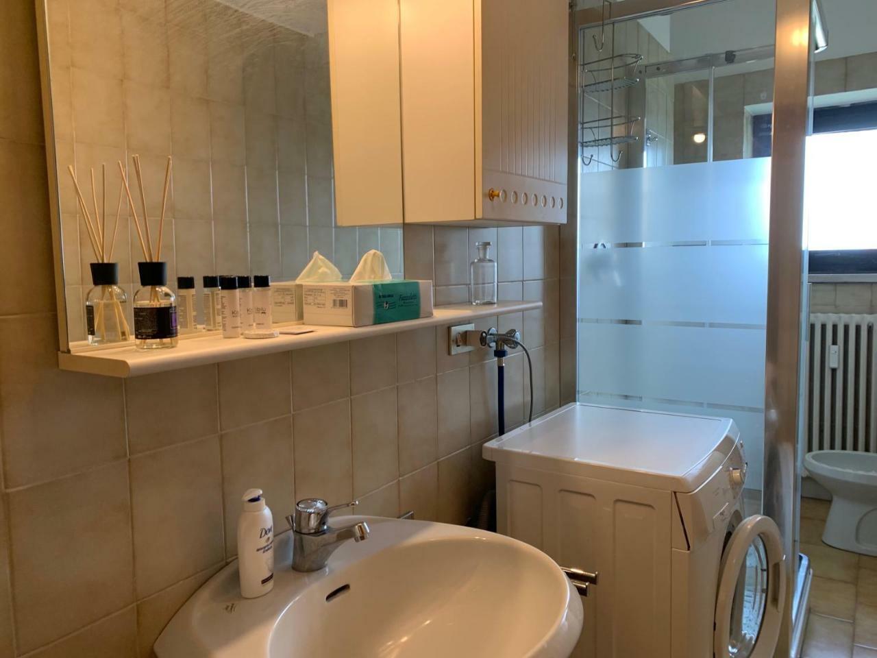 Apartamento Kibilu - Fiera Milano, Vicinanze Rho, Linea Rossa Qt8 *